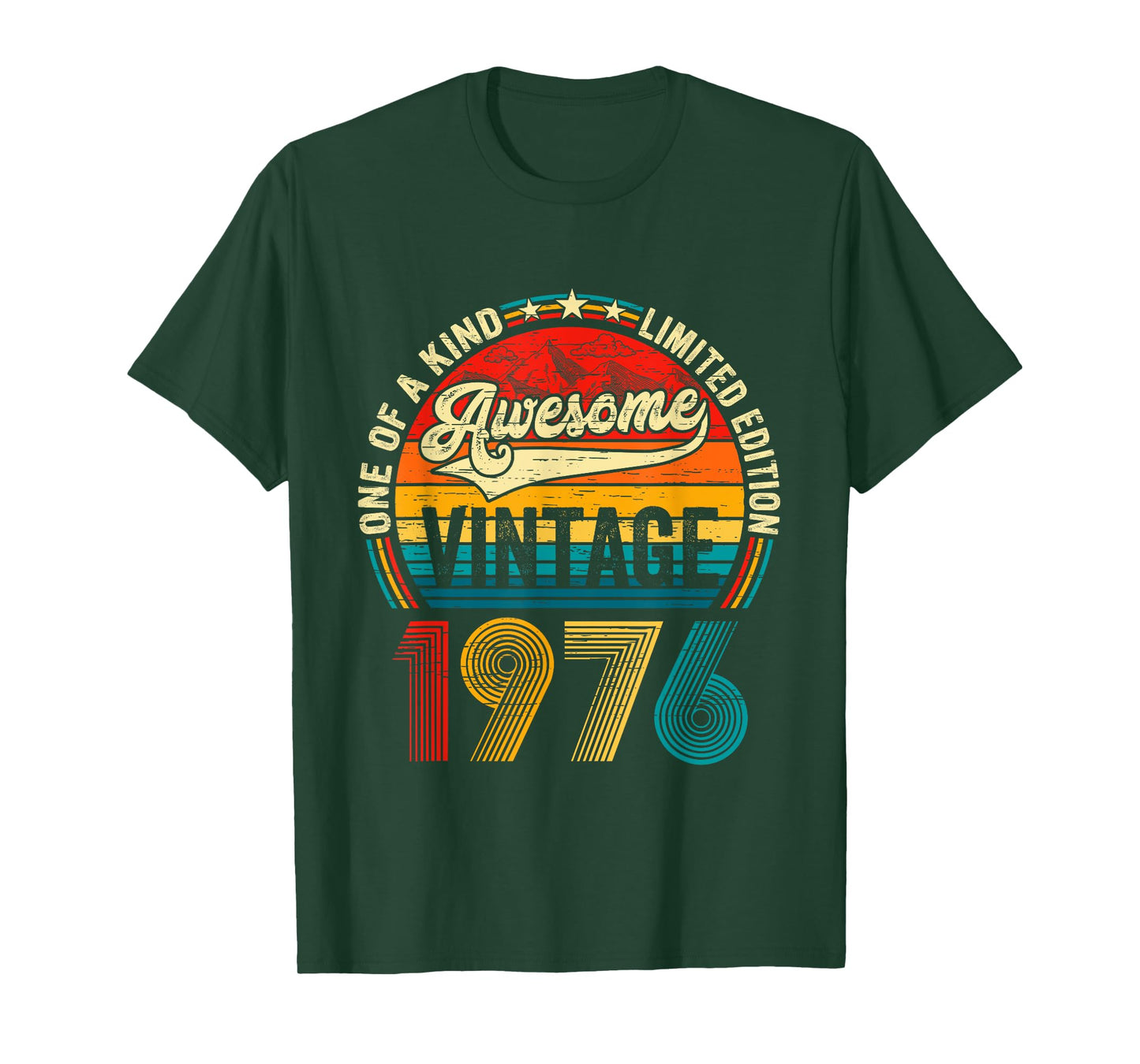 Vintage Born In 1976 Birthday Men Women Retro Bday Party T-Shirt