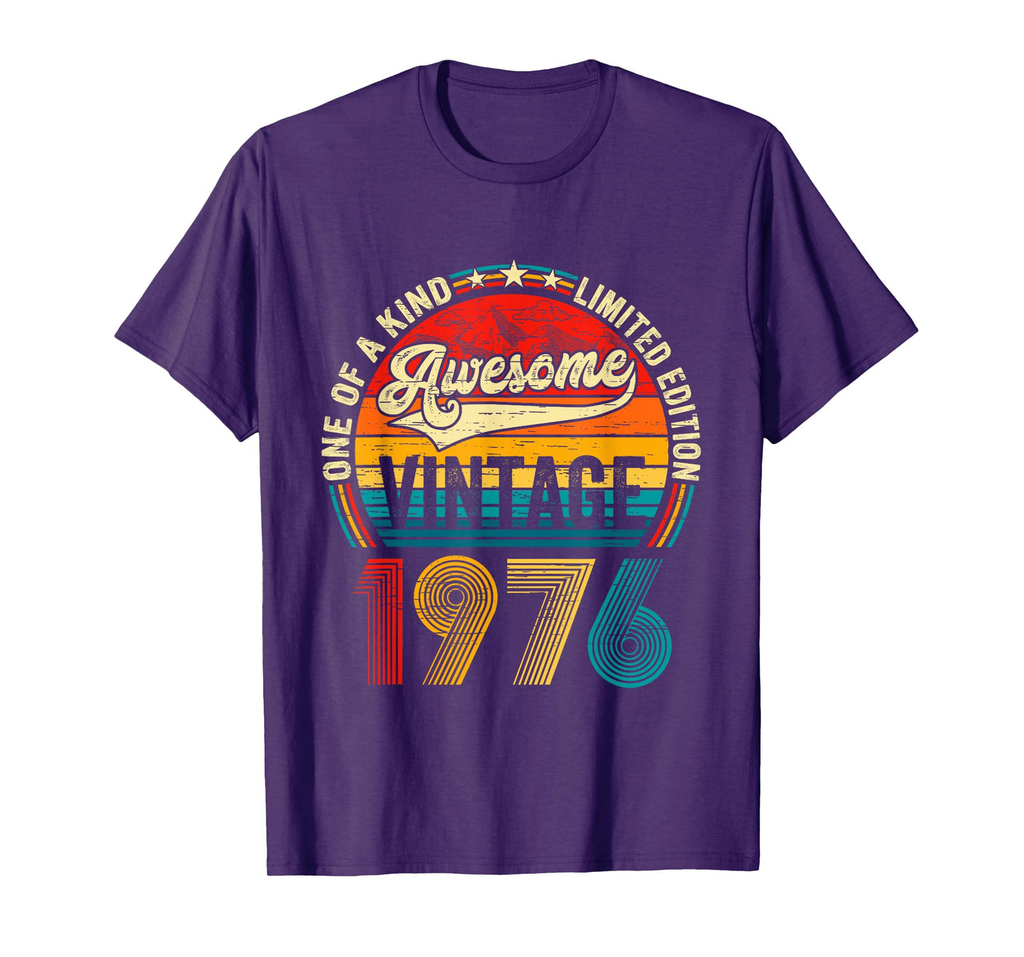 Vintage Born In 1976 Birthday Men Women Retro Bday Party T-Shirt