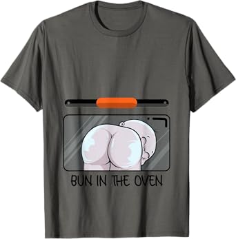 Funny Bun In The Oven Gift | Cute Expecting Pregnant Women T-Shirt