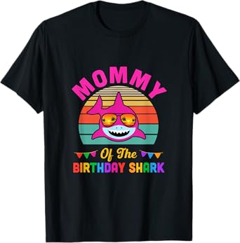 Mommy Of The Shark Birthday Mom Matching Family T-Shirt