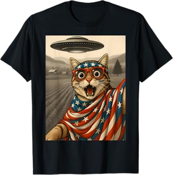 Cat Selfie With Alien UFO Funny 4th Of July Happy Patriotic Men Women Kids T-Shirt