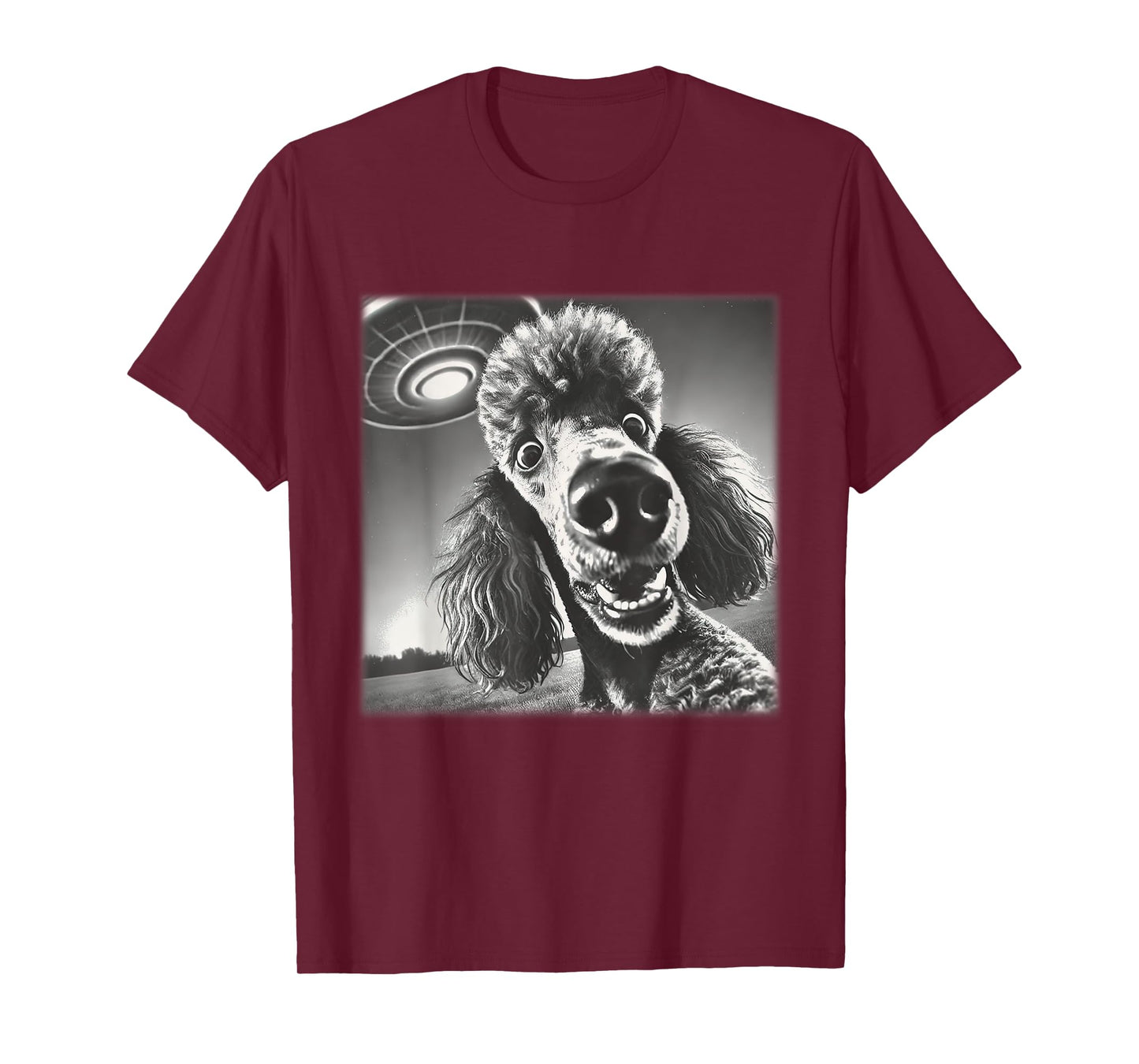 Vintage Poodle Selfie with UFO Alien Photobooth Dog Mom Dad T-Shirt