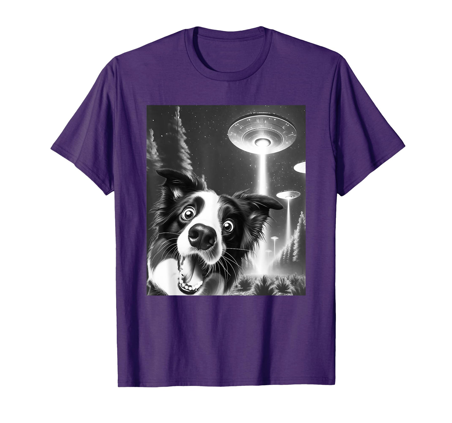 Funny Border Collie Alien UFO Taking a Selfie Dog Mom Dad Men Women Girls Kids T-Shirt