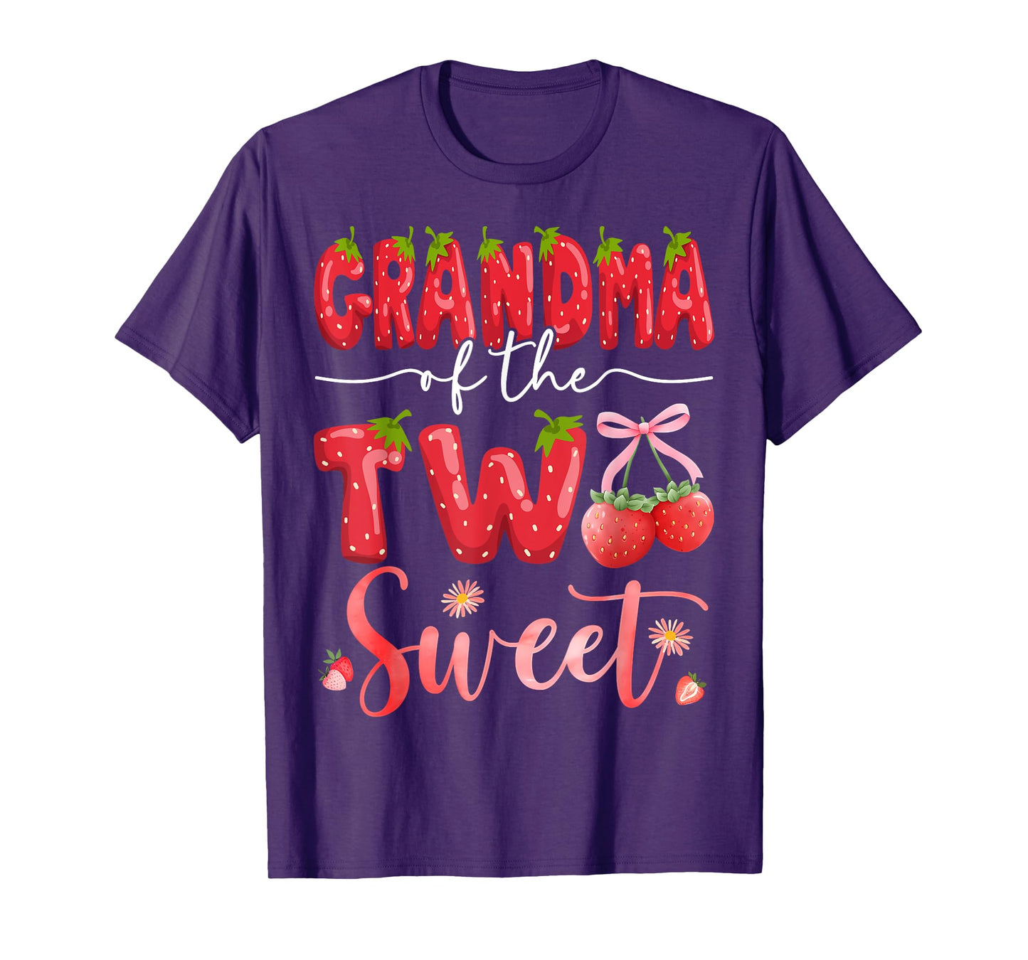 Grandma Of The Two Sweet 2Nd Birthday Girl Strawberry T-Shirt