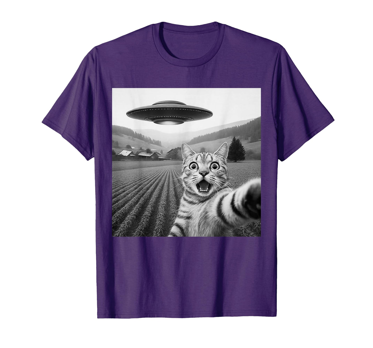Cat Selfie with Alien UFO Funny Cat Gifts for Men Women Kid T-Shirt