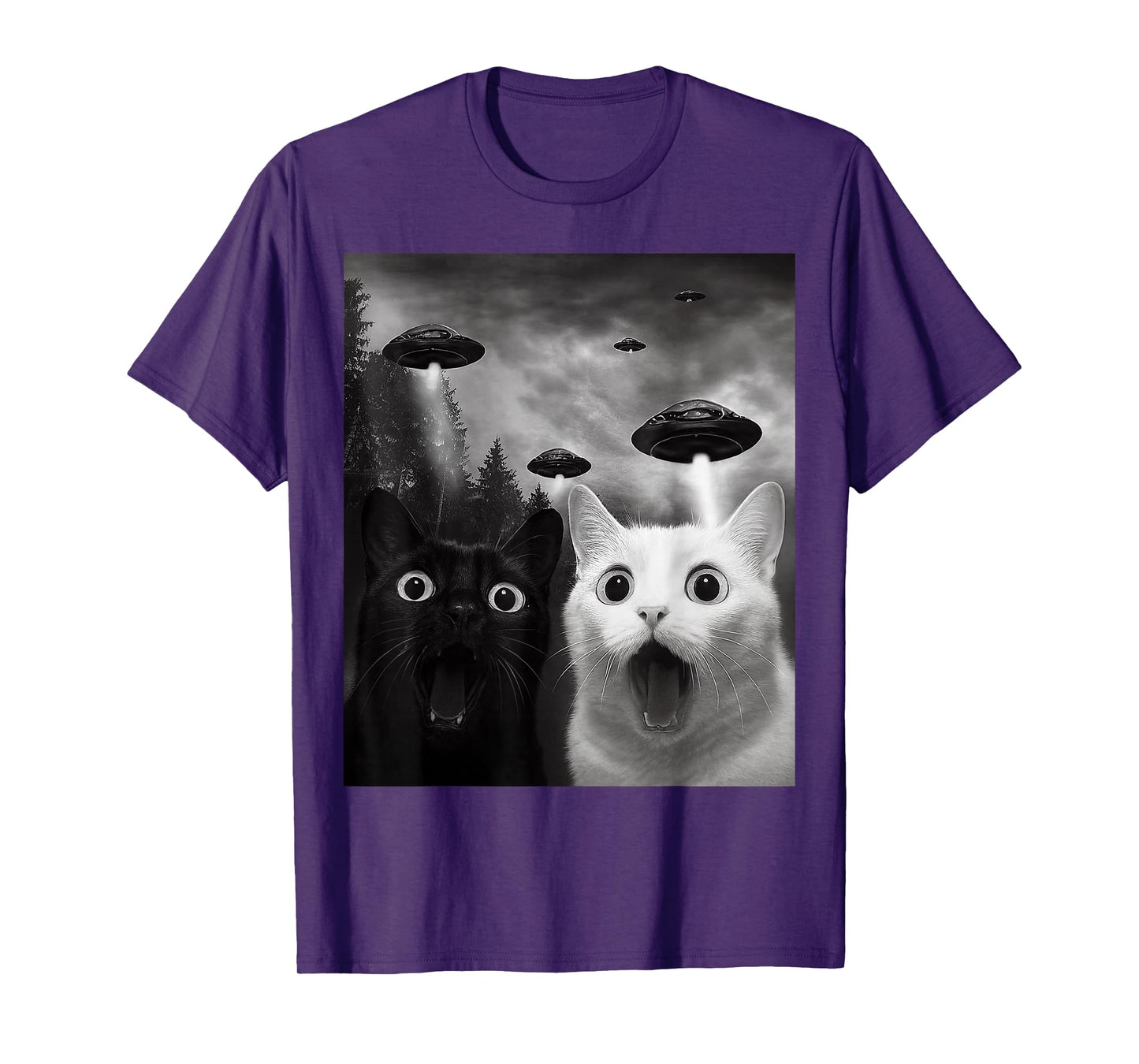 Cats Selfie with Alien UFO Funny Cat Gifts for Men Women Kid T-Shirt