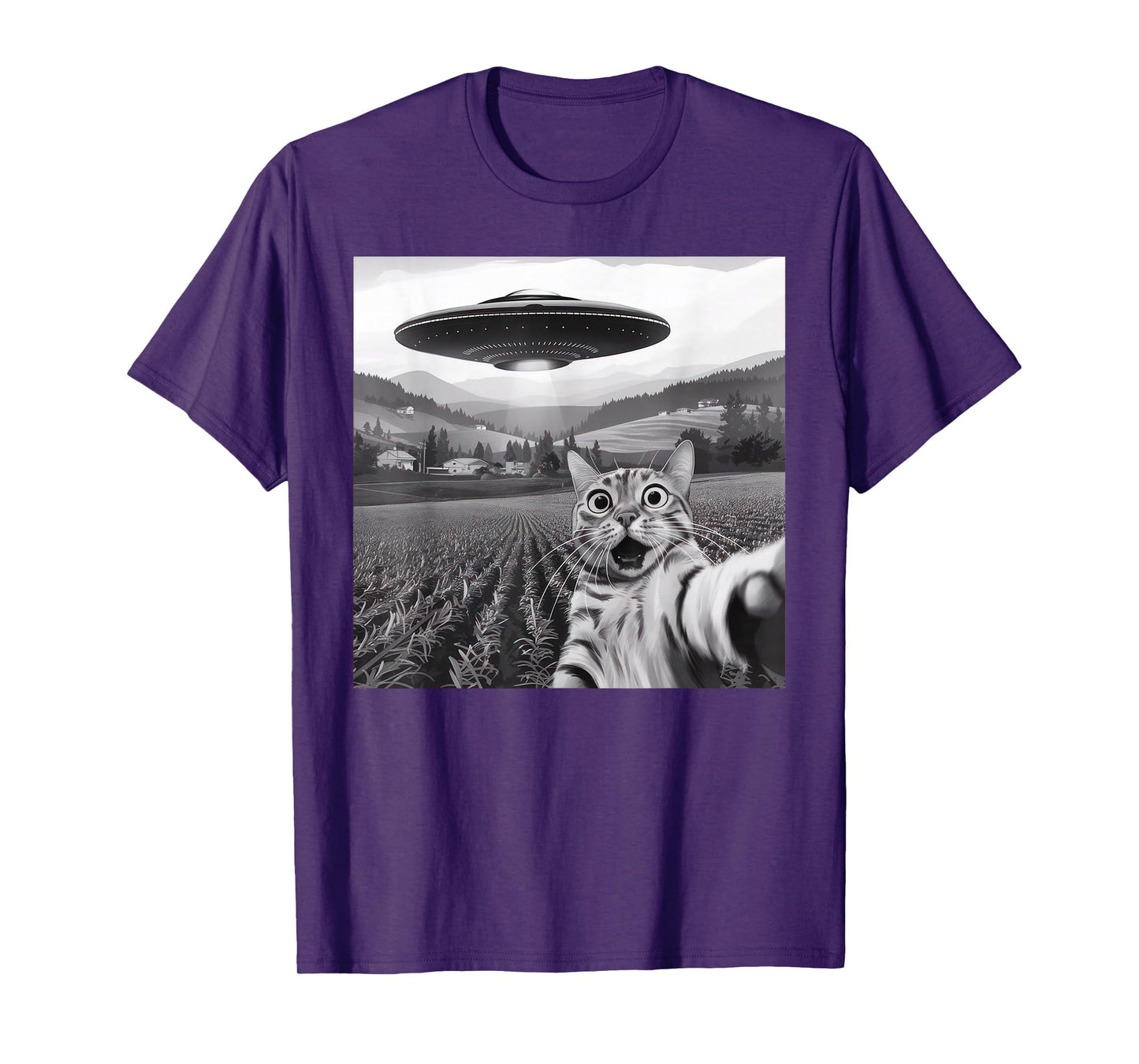 Cat Selfie With Alien UFO Cat Gifts For Men Women Kid T-Shirt