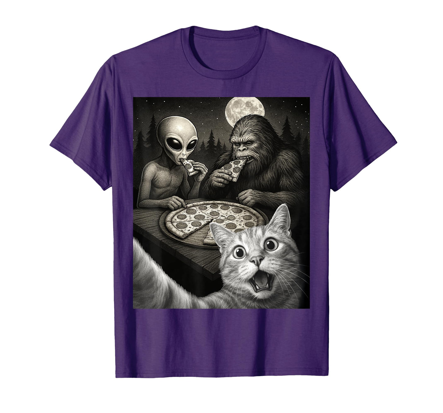 Funny Selfie of Cat With Bigfoot Eating Pizza With An Alien Men Women Kids T-Shirt