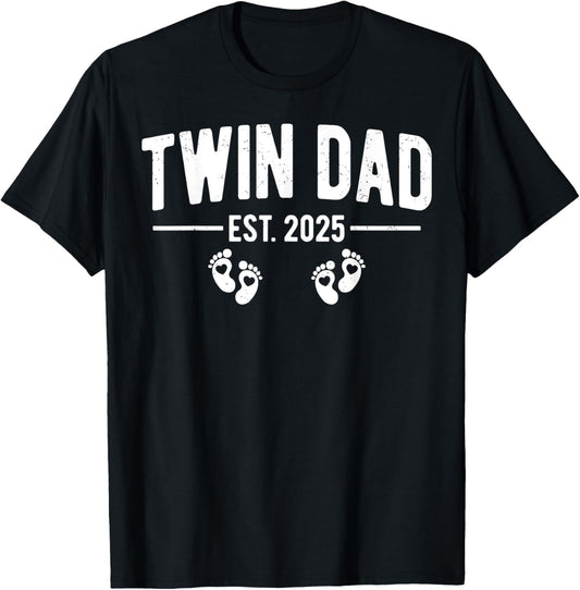 Mens Twin Dad Est. 2025 Father of Twins New Daddy Father's Day T-Shirt