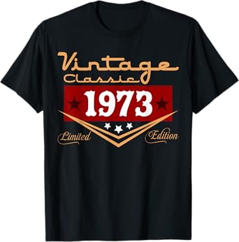 Vintage 52th Birthday Decorations Vintage 1973 52 Years Old T-Shirt