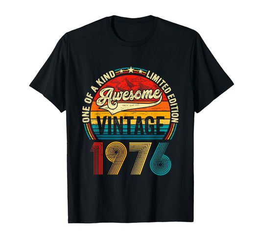 Vintage Born In 1976 Birthday Men Women Retro Bday Party T-Shirt