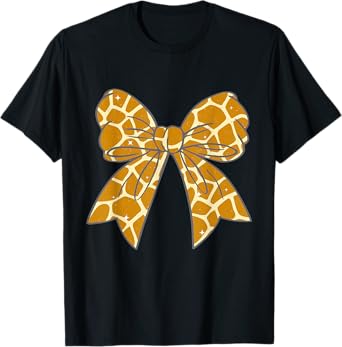 Cute Coquette Bow Giraffe Pattern Zoo Animals Giraffe Print T-Shirt