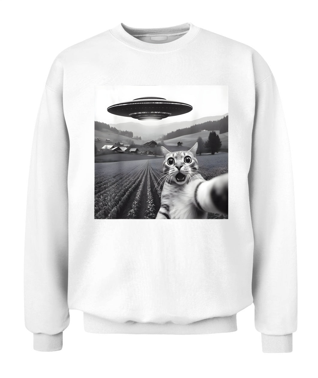 Cat Selfie With Alien UFO Funny Cat Gifts For Men Women Kid T-Shirt