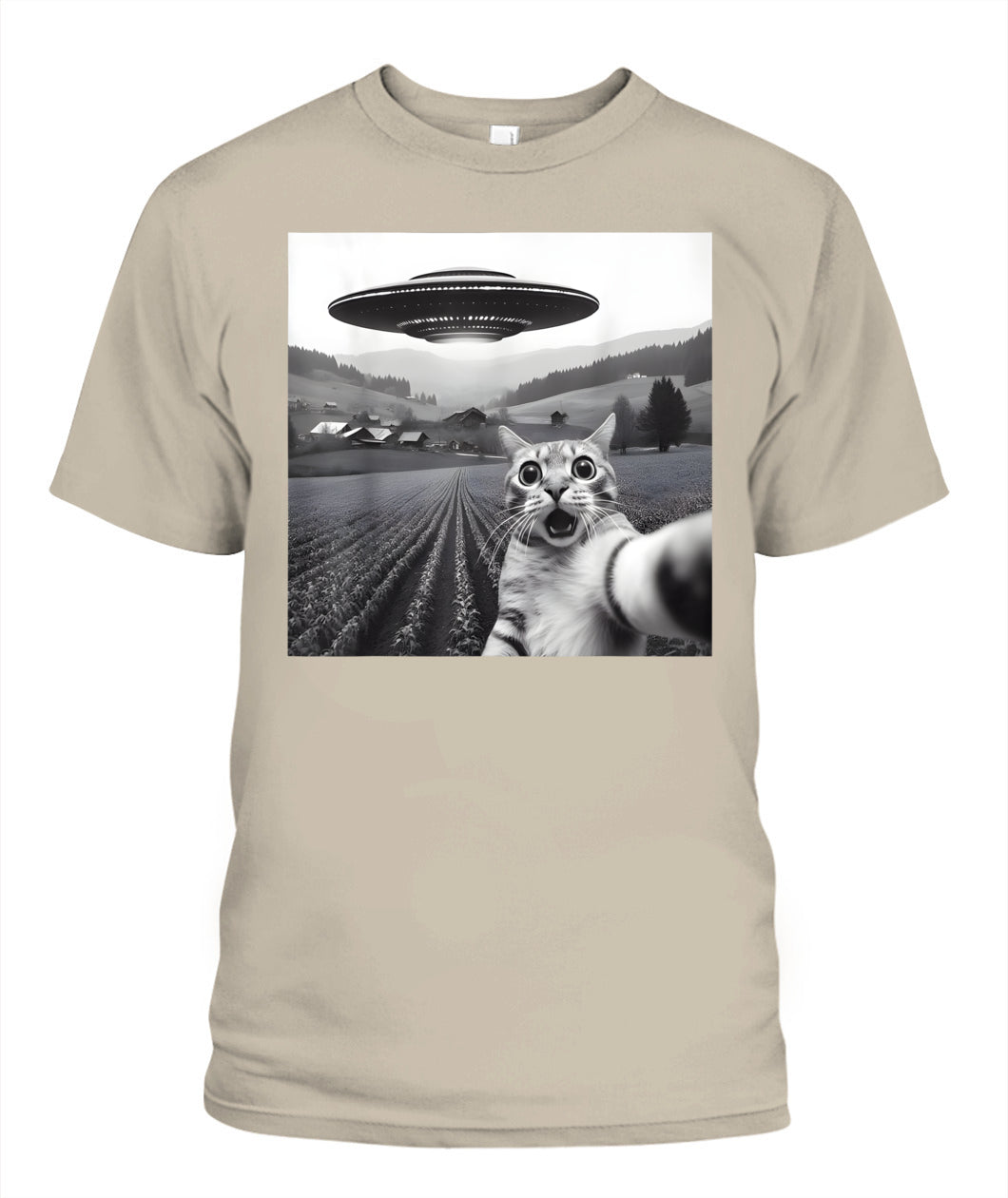 Cat Selfie With Alien UFO Funny Cat Gifts For Men Women Kid T-Shirt