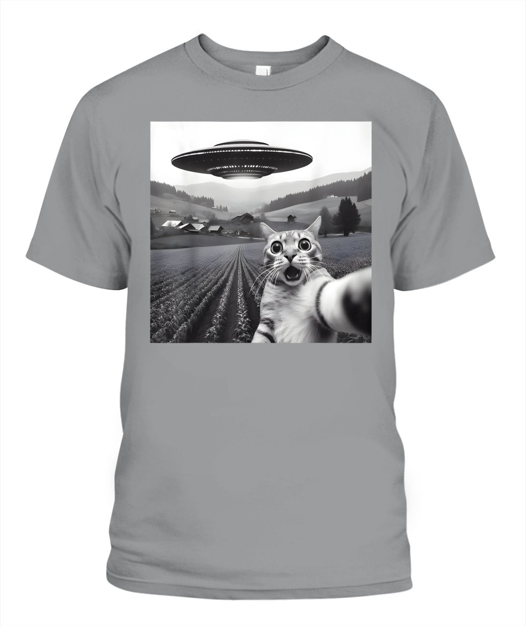 Cat Selfie With Alien UFO Funny Cat Gifts For Men Women Kid T-Shirt