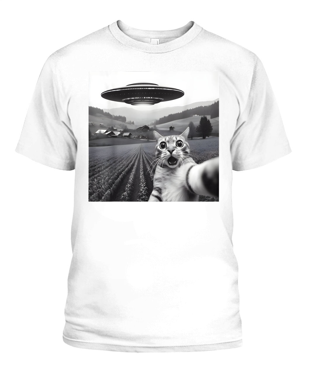 Cat Selfie With Alien UFO Funny Cat Gifts For Men Women Kid T-Shirt